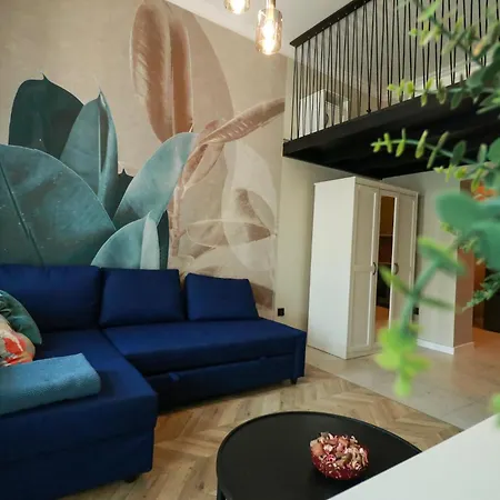 Rydygiera Loft By Zen4guest *